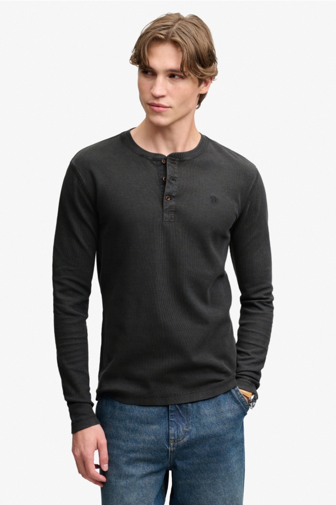 Superdry zwarte heren polo | Model vooraanzicht