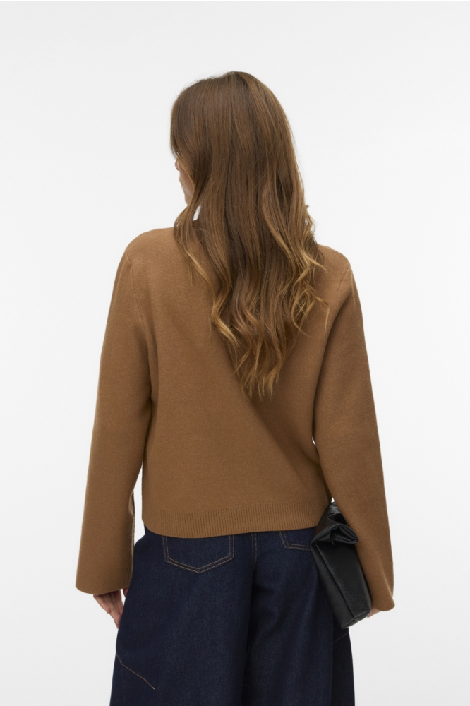 Vero Moda bruine dames vest | Model achteraanzicht