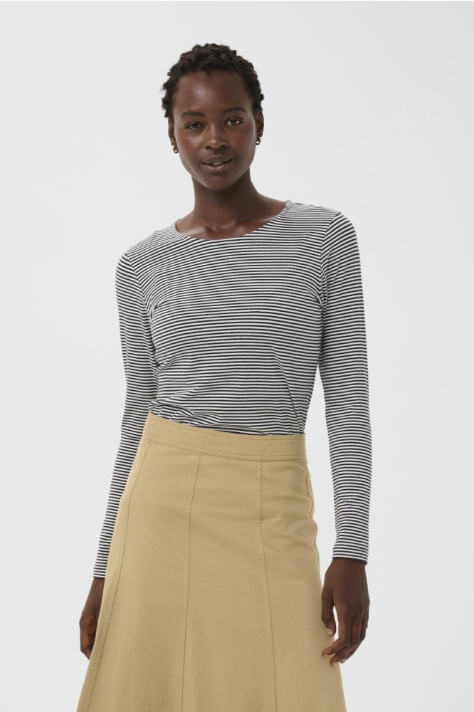 Part Two blauwe dames t-shirt | Model vooraanzicht