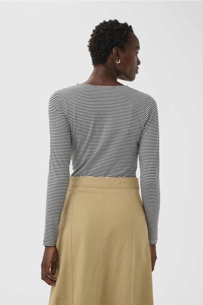 Part Two blauwe dames t-shirt | Model achteraanzicht