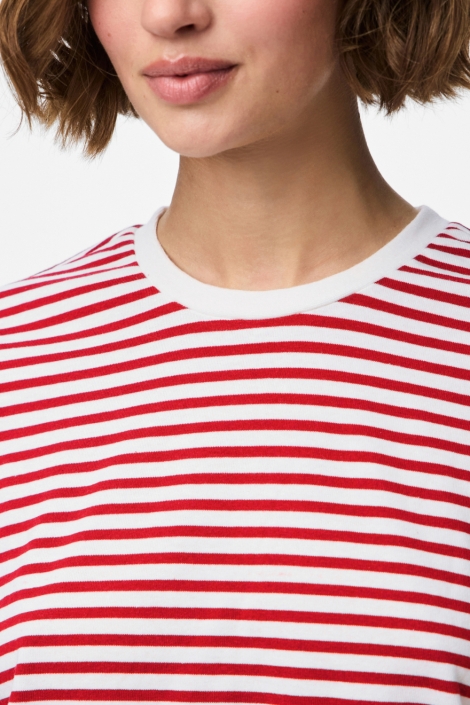 Pieces witte dames t-shirt | Close up