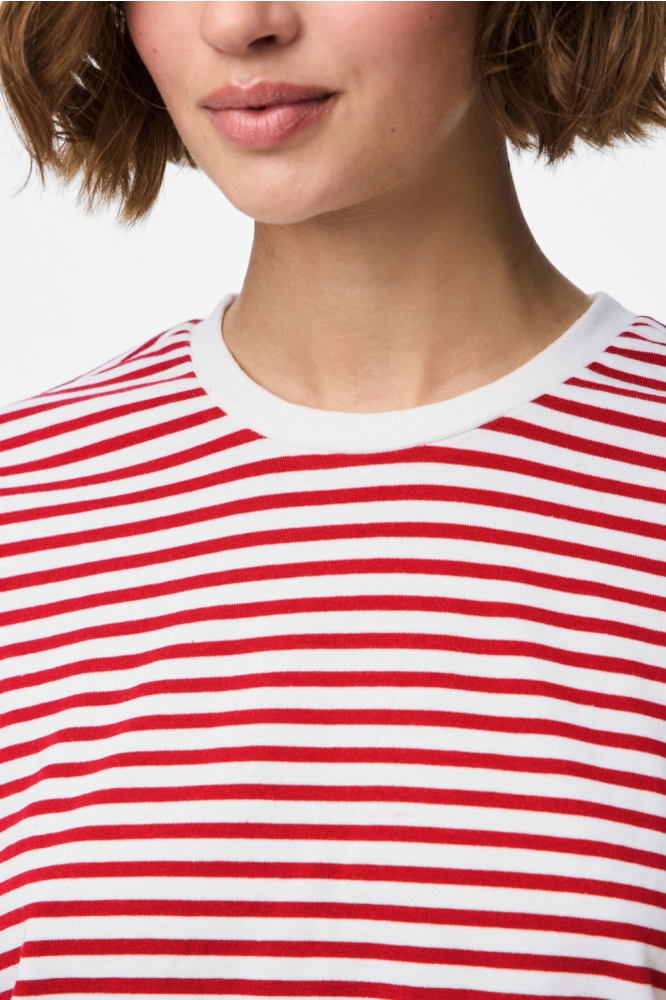 Pieces witte dames t-shirt | Close up