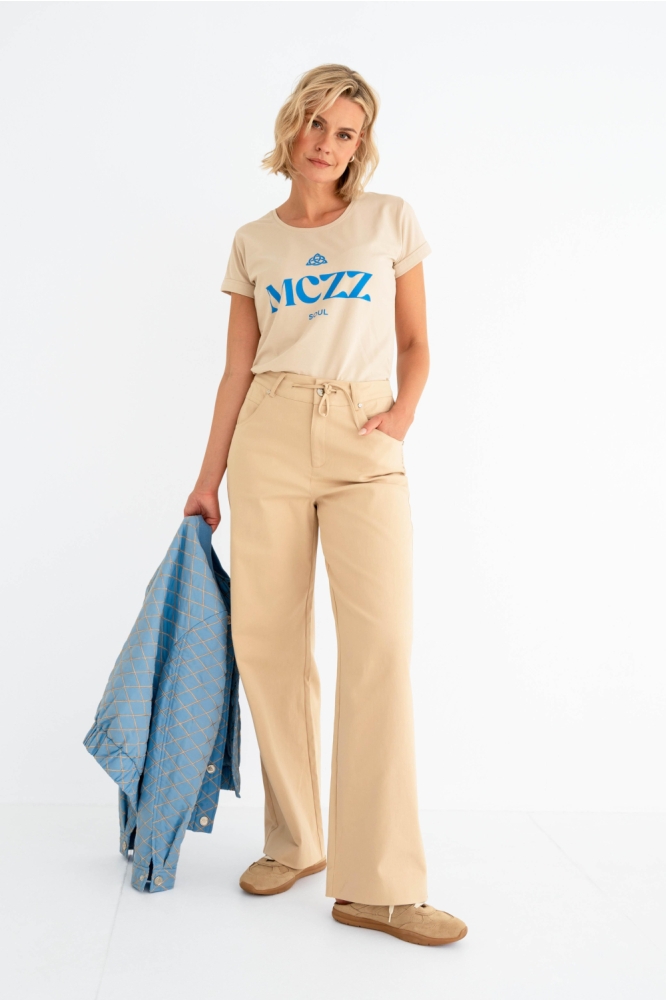 Maicazz beige dames t-shirt | Model