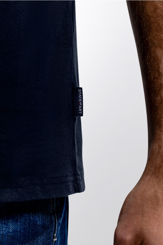 State of Art blauwe heren t-shirt | Close up