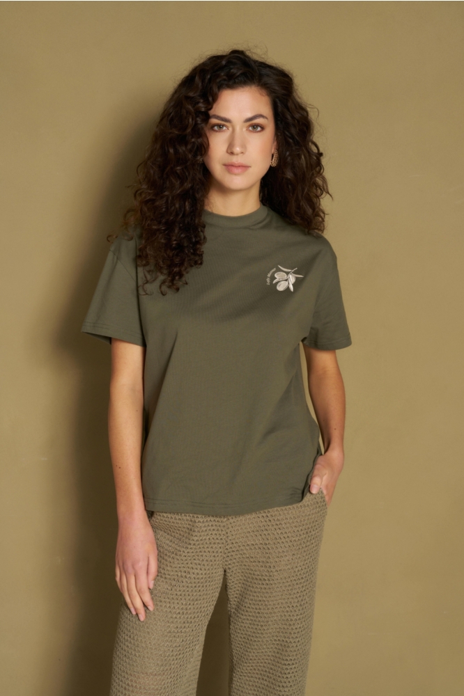 Lofty Manner groene dames t-shirt | Model vooraanzicht