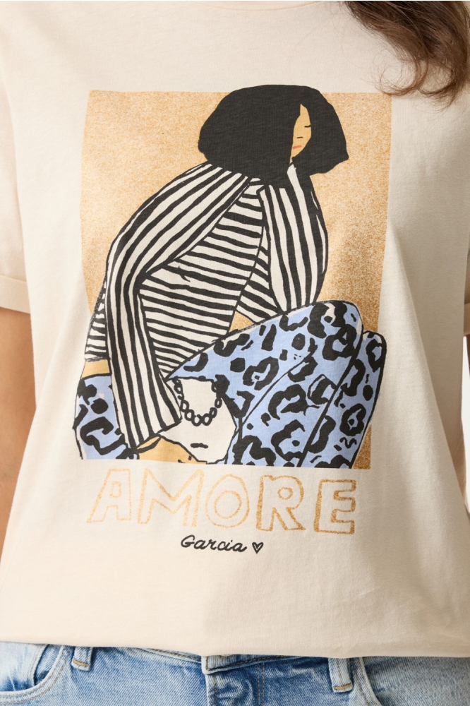 Garcia beige dames t-shirt | Close up