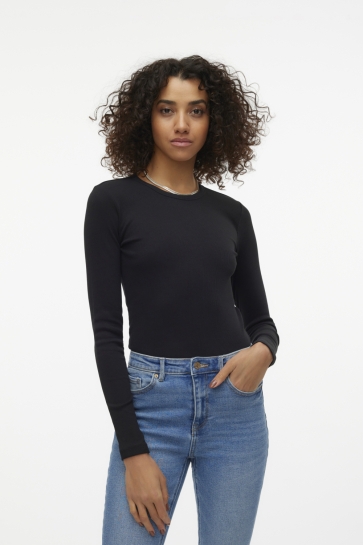 Vero Moda T-shirt VMCHLOE LS SHORT TOP JRS NOOS 10306897 Black