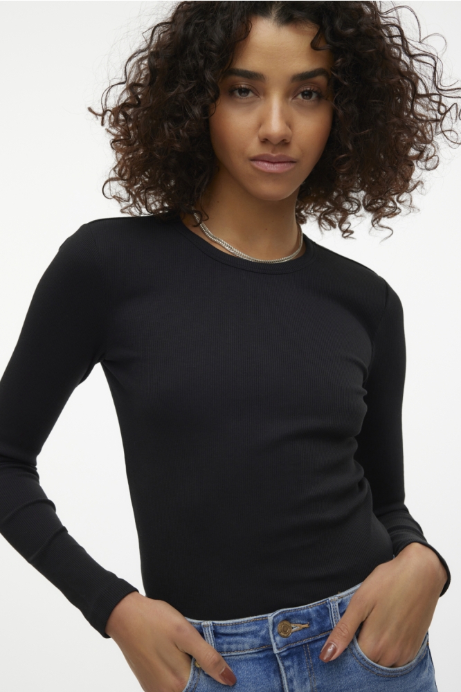 Vero Moda zwarte dames t-shirt | Close up