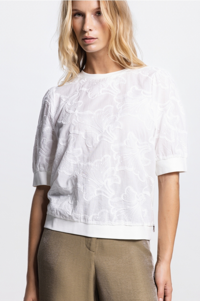 Juffrouw Jansen ecru dames t-shirt | Model vooraanzicht