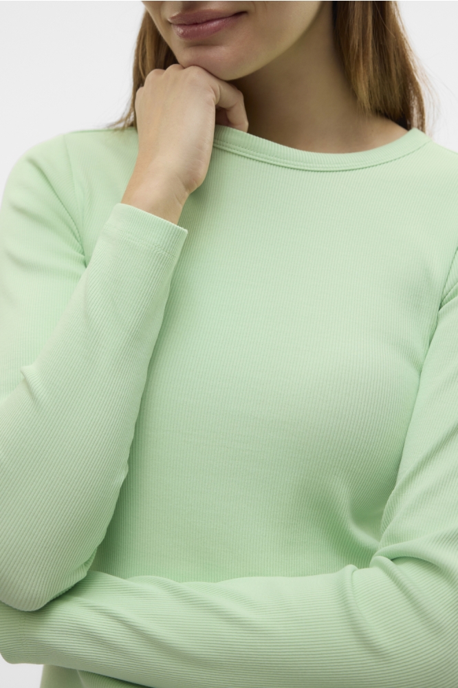 Vero Moda groene dames t-shirt | Close up