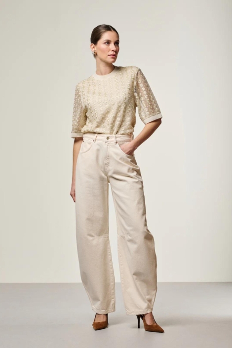 Aaiko gouden dames t-shirt | Model