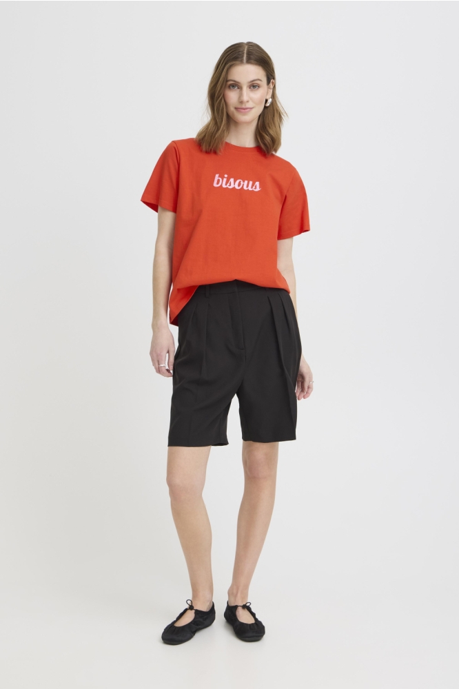 Ichi rode dames t-shirt | Model