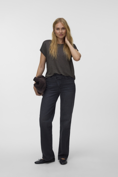 Vero Moda bruine dames t-shirt | Model