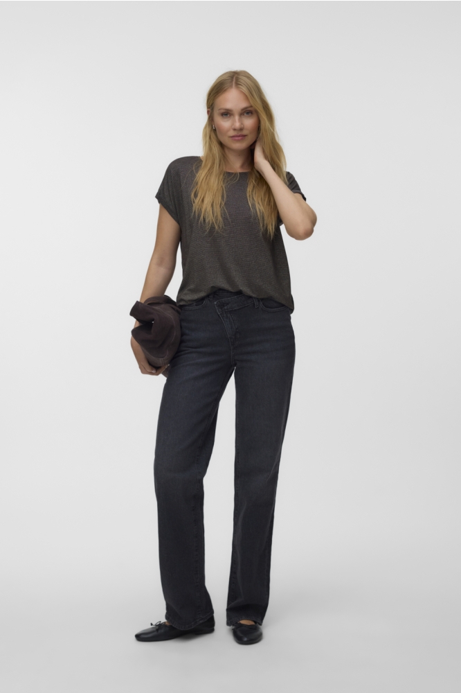 Vero Moda bruine dames t-shirt | Model