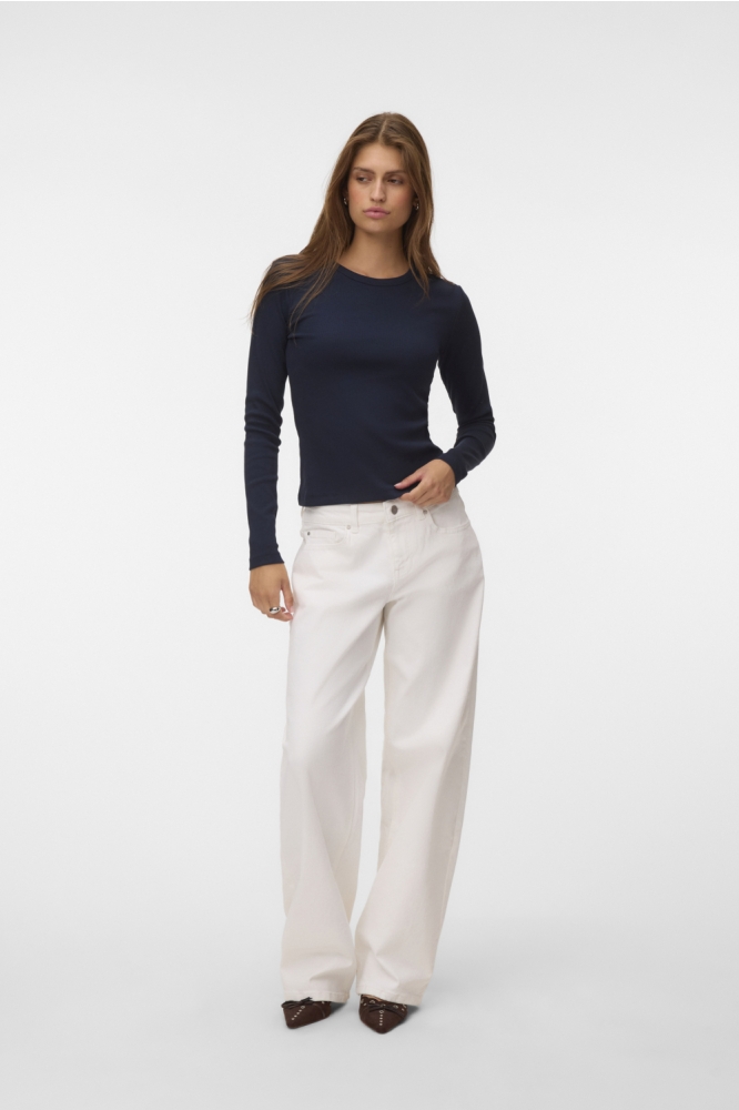 Vero Moda blauwe dames t-shirt | Model vooraanzicht