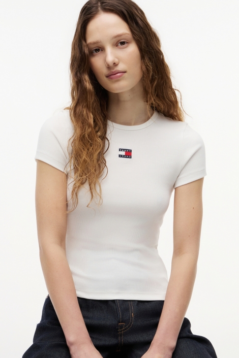 Tommy Jeans witte dames t-shirt | Model vooraanzicht