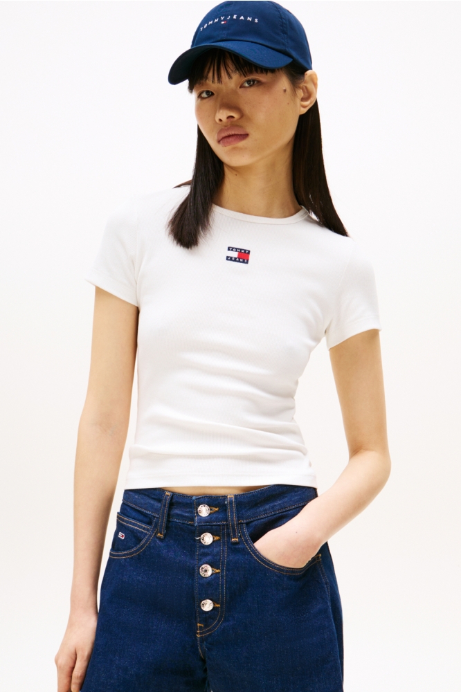 Tommy Jeans witte dames t-shirt | Model vooraanzicht