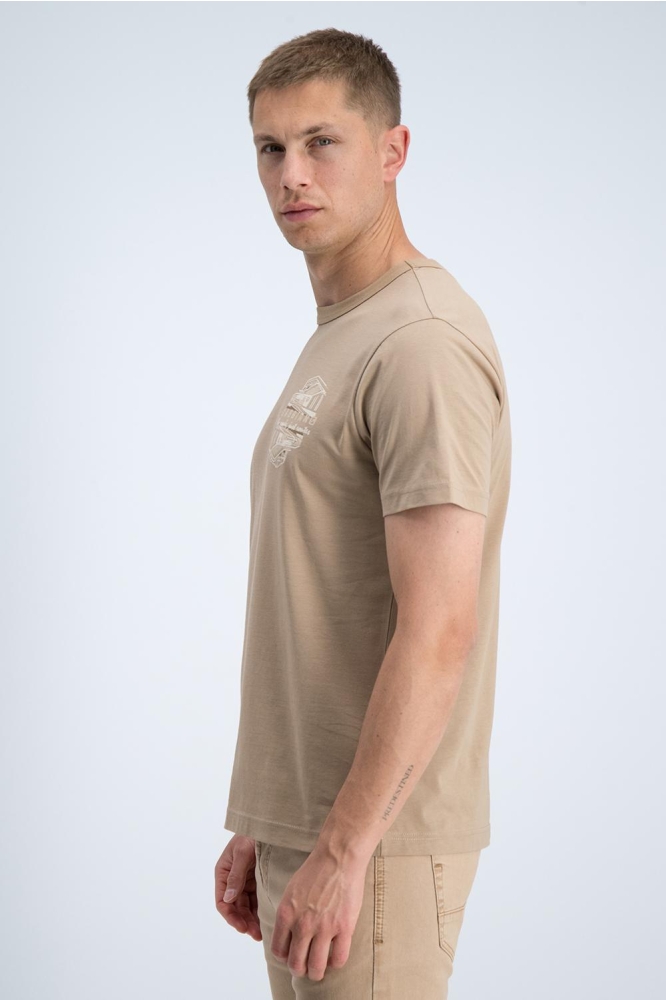 Gabbiano zand heren t-shirt | Model zijaanzicht