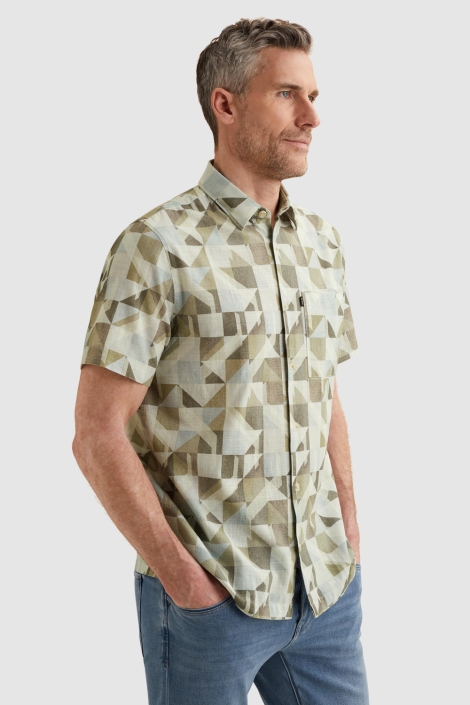 Vanguard beige heren overhemd | Model zijaanzicht