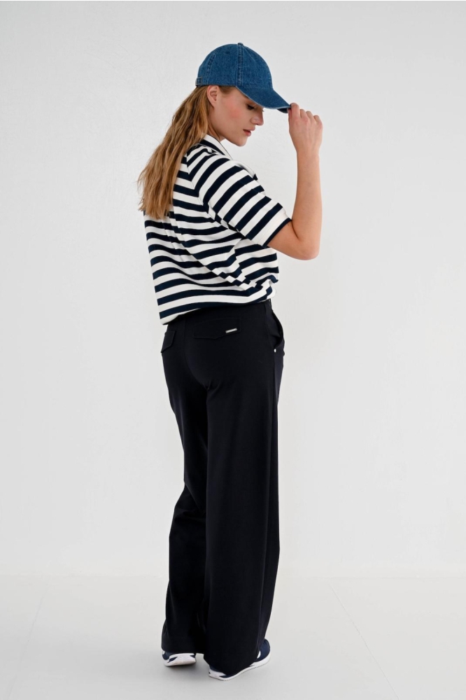 Maicazz blauwe dames t-shirt | Model achteraanzicht