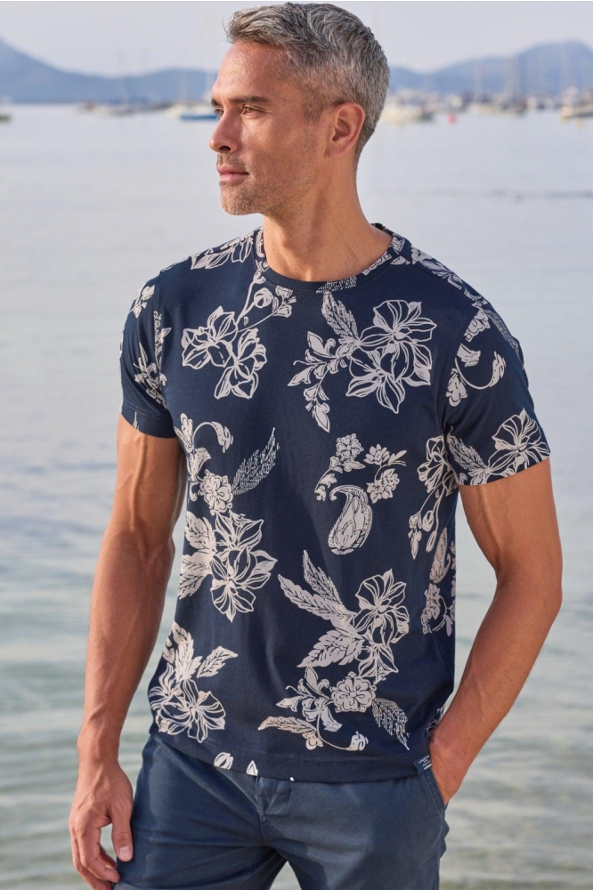 Lerros blauwe heren t-shirt | Sfeerbeeld, In situatie