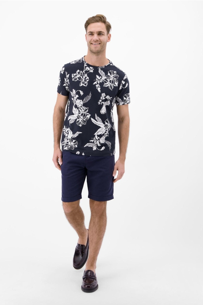 Lerros blauwe heren t-shirt | Model
