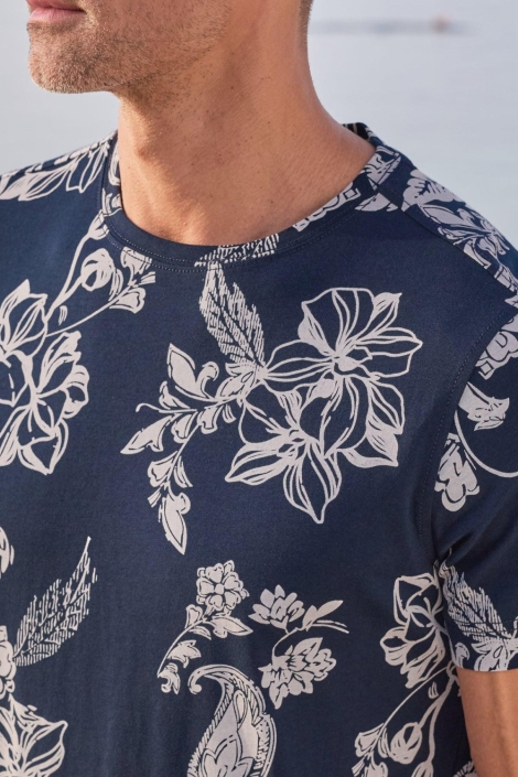 Lerros blauwe heren t-shirt | Close up