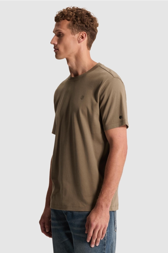 Cast Iron taupe heren t-shirt | Model zijaanzicht