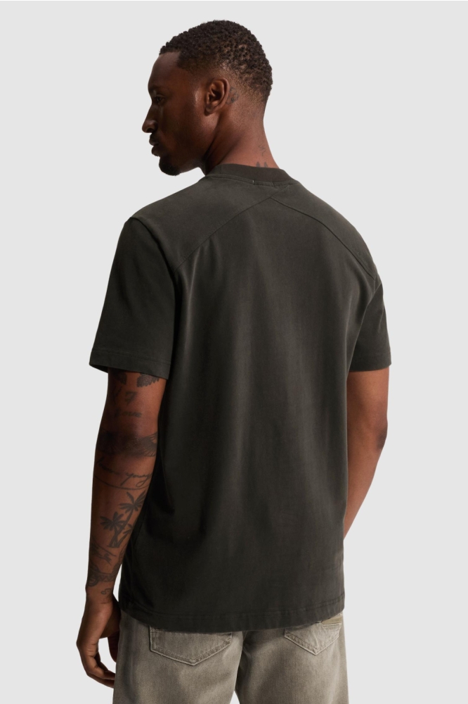 Cast Iron grijze heren t-shirt | Model achteraanzicht