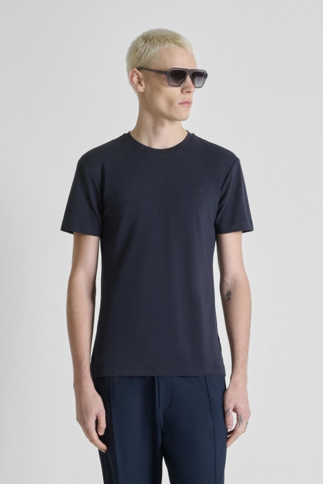 Antony Morato blauwe heren t-shirt | Model vooraanzicht