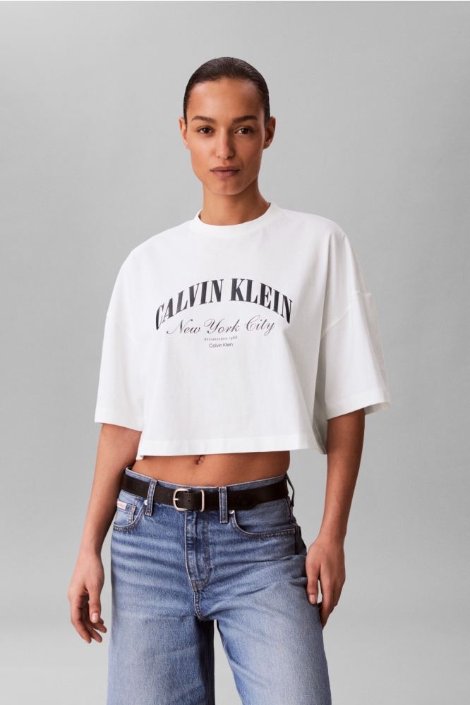 Calvin Klein witte heren t-shirt | Model vooraanzicht
