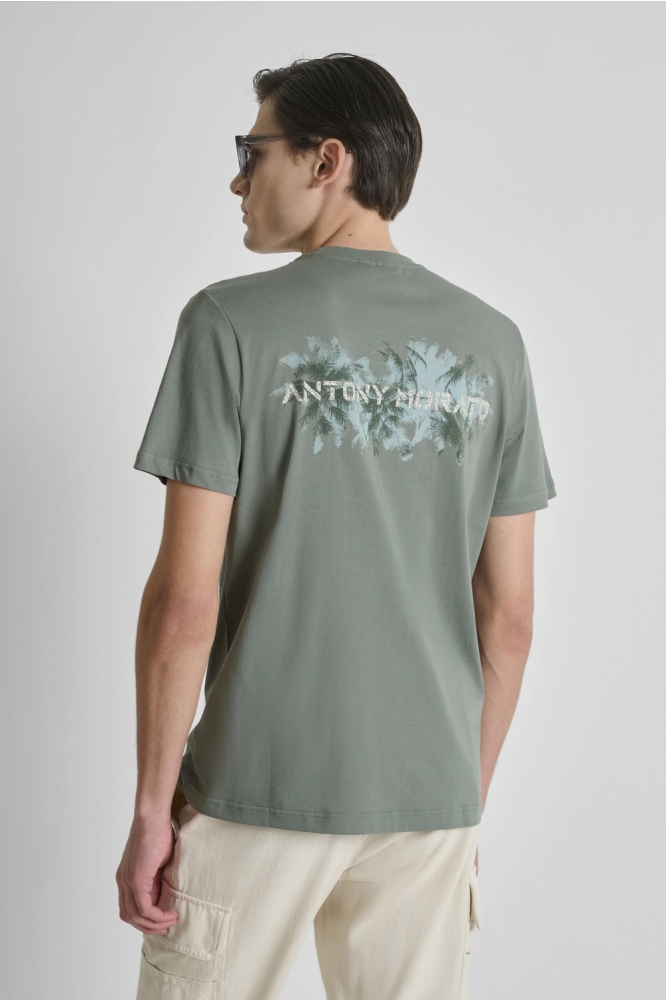 Antony Morato groene heren t-shirt | Model achteraanzicht