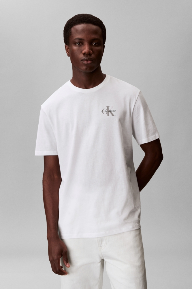 Calvin Klein witte heren t-shirt | Model vooraanzicht