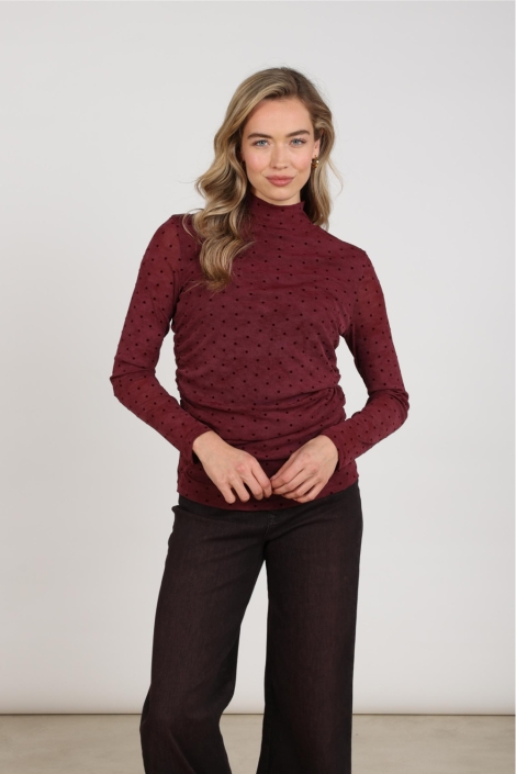 Nukus bordeaux dames t-shirt | Model vooraanzicht