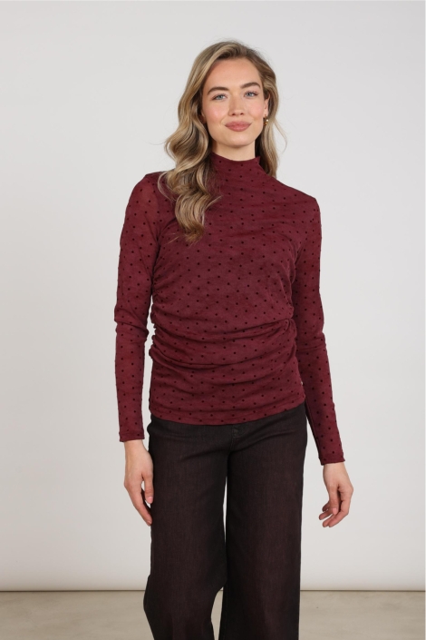 Nukus bordeaux dames t-shirt | Model vooraanzicht