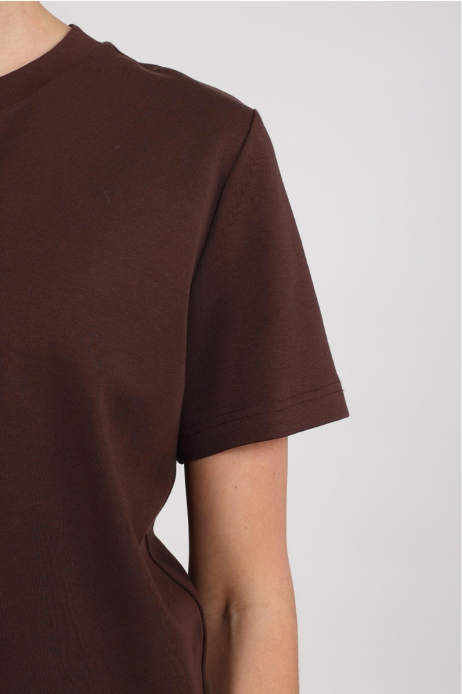 Nukus bruine dames t-shirt | Close up