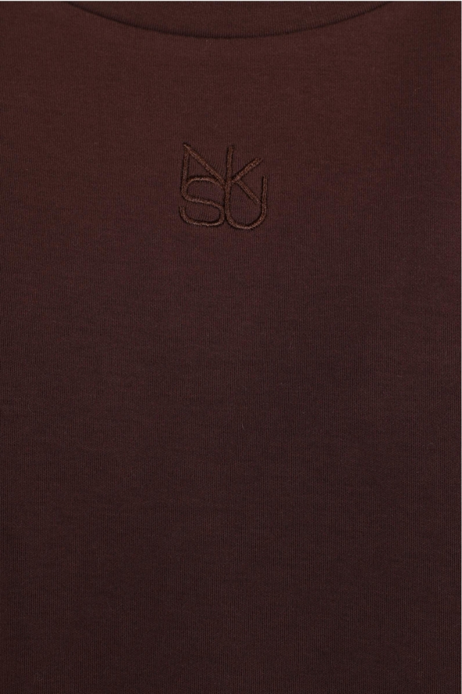 Nukus bruine dames t-shirt | Kleurstaal