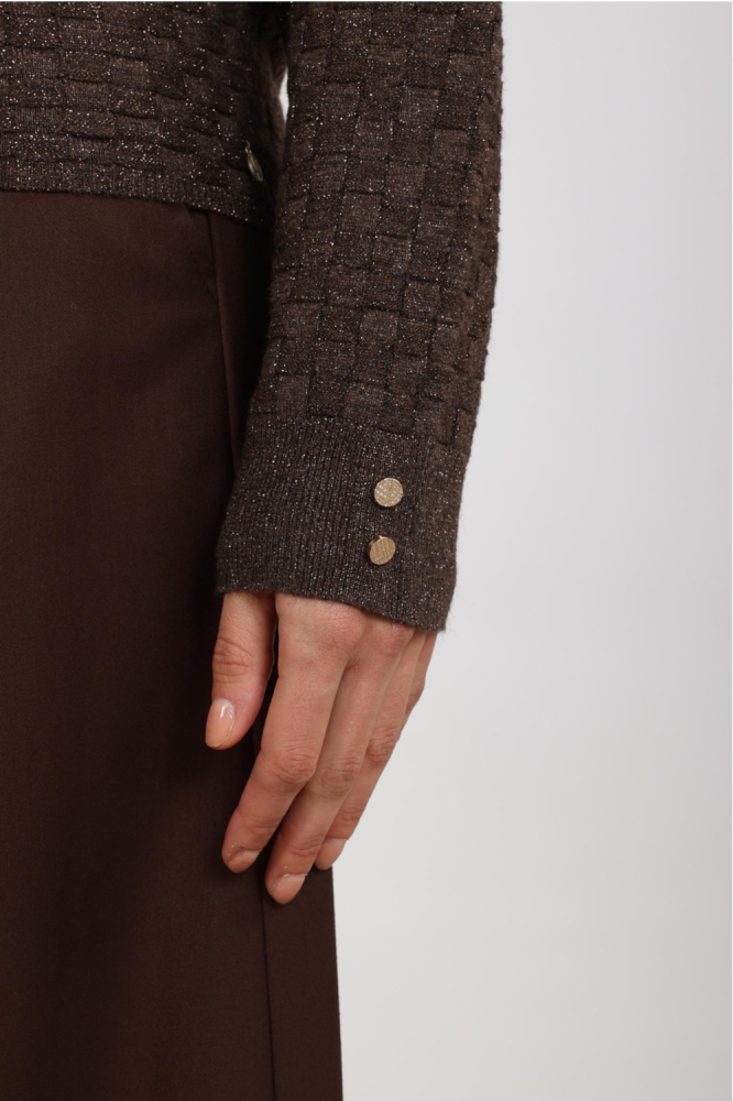 Nukus bruine dames trui | Close up