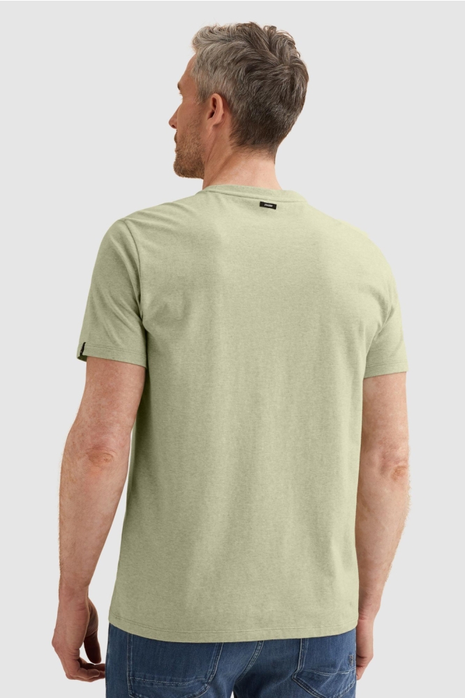 Vanguard groene heren t-shirt | Model achteraanzicht