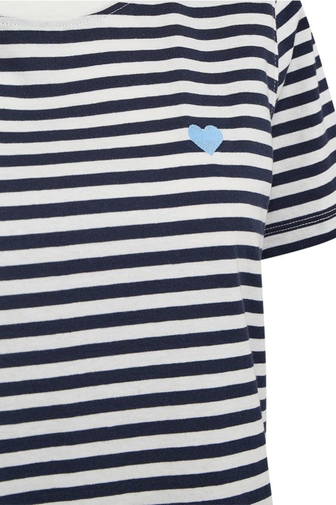 Freequent blauwe dames t-shirt | Close up