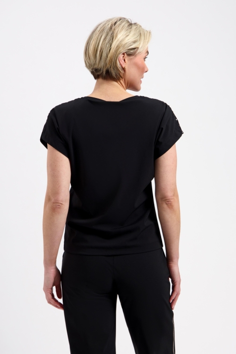 Lady Day zwarte dames t-shirt | Model achteraanzicht