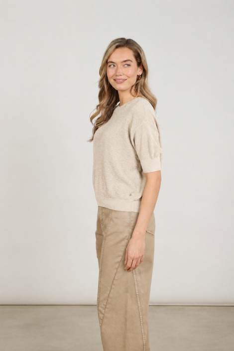 Nukus zand dames t-shirt | Model zijaanzicht