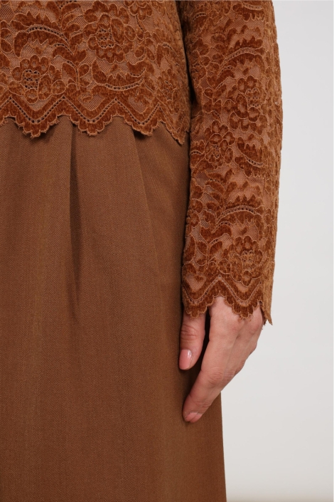 Nukus camel dames top | Close up