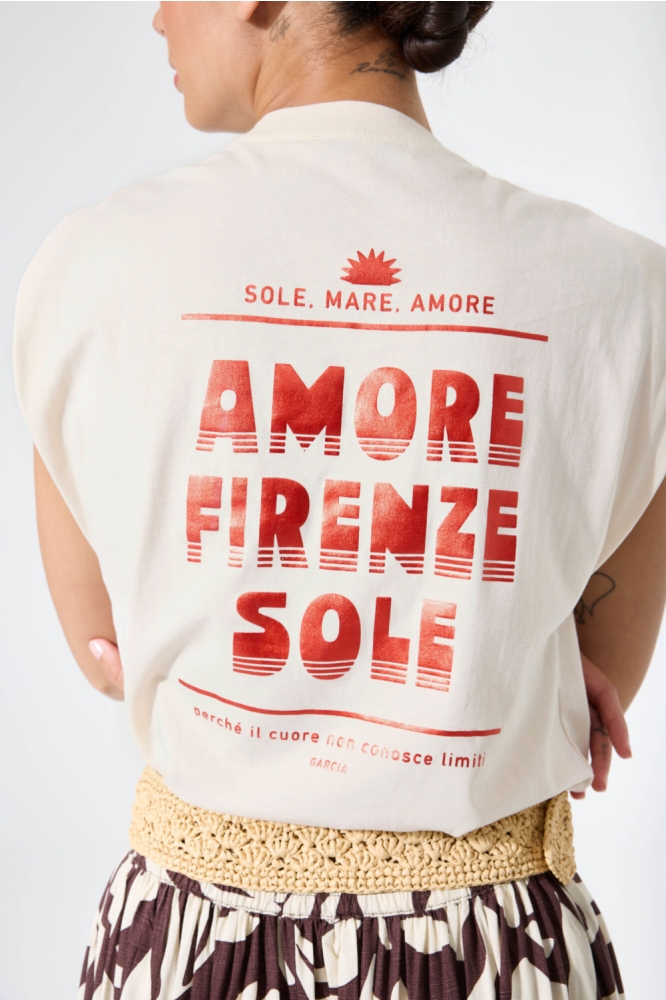 Garcia beige dames top | Model achteraanzicht