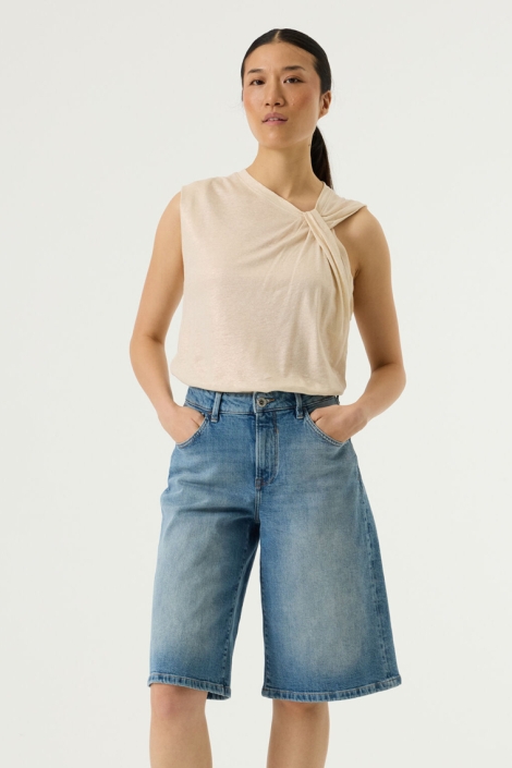 Garcia beige dames top | Model vooraanzicht