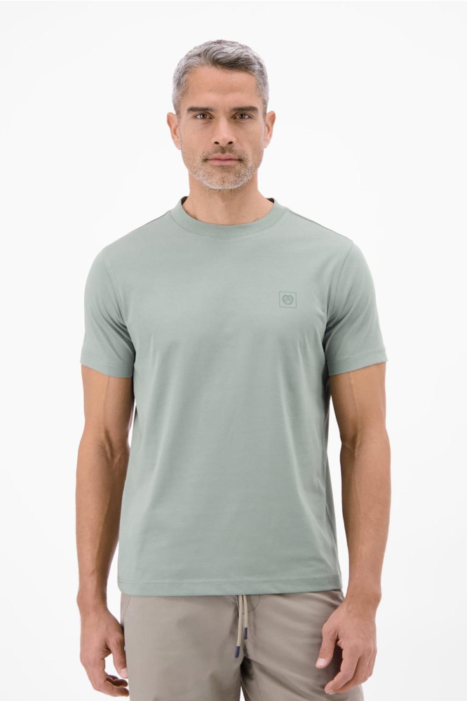 Lerros groene heren t-shirt | Model vooraanzicht