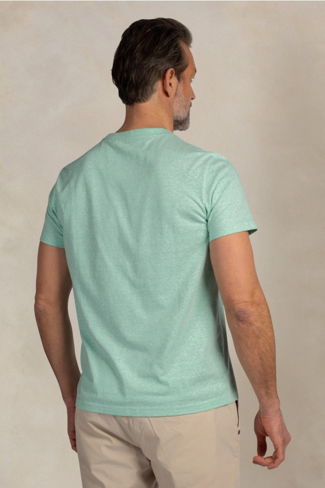 NZA groene heren t-shirt | Model achteraanzicht