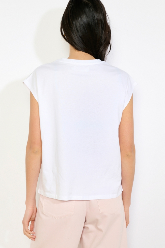 LolaLiza witte dames t-shirt | Model achteraanzicht