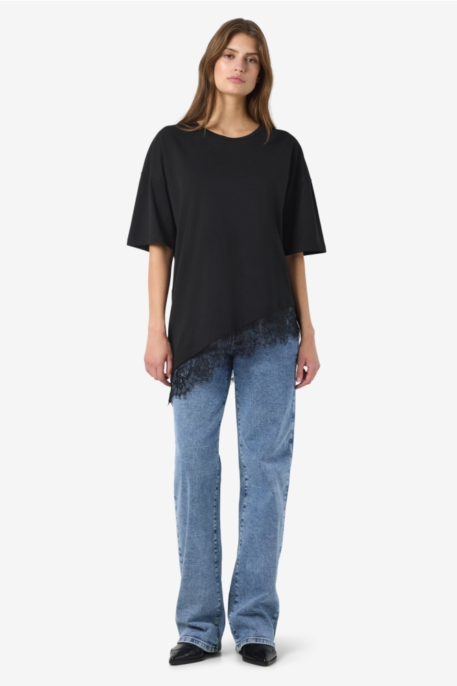 Noisy may zwarte dames t-shirt | Model