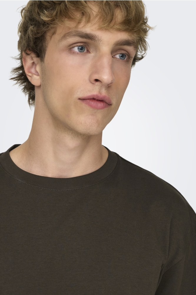 Only & Sons bruine heren t-shirt | Close up
